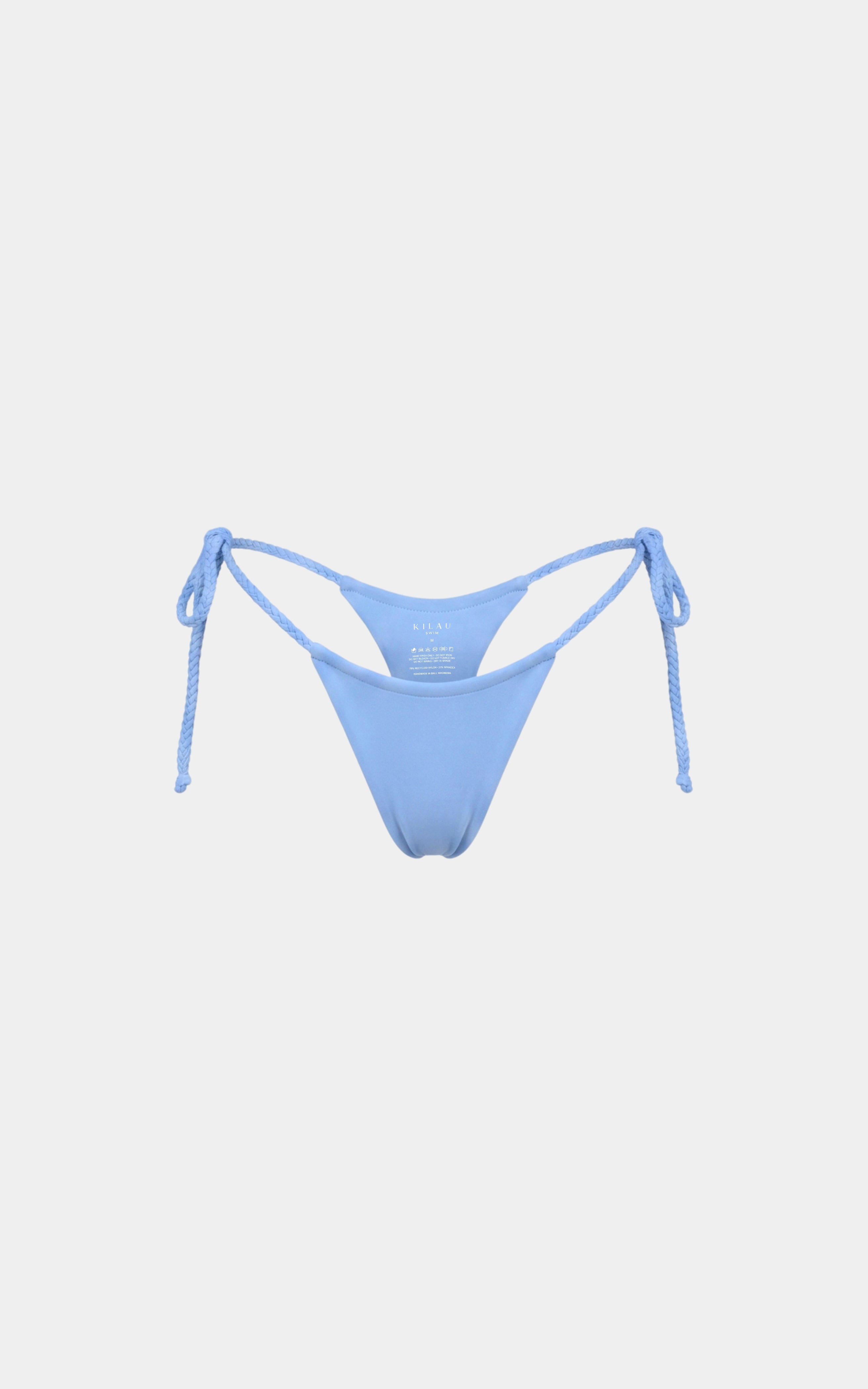ELARA BOTTOMS – SKY
